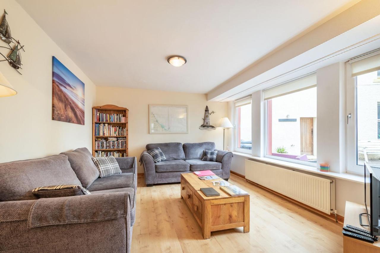 Creel Cottage Аймът Екстериор снимка